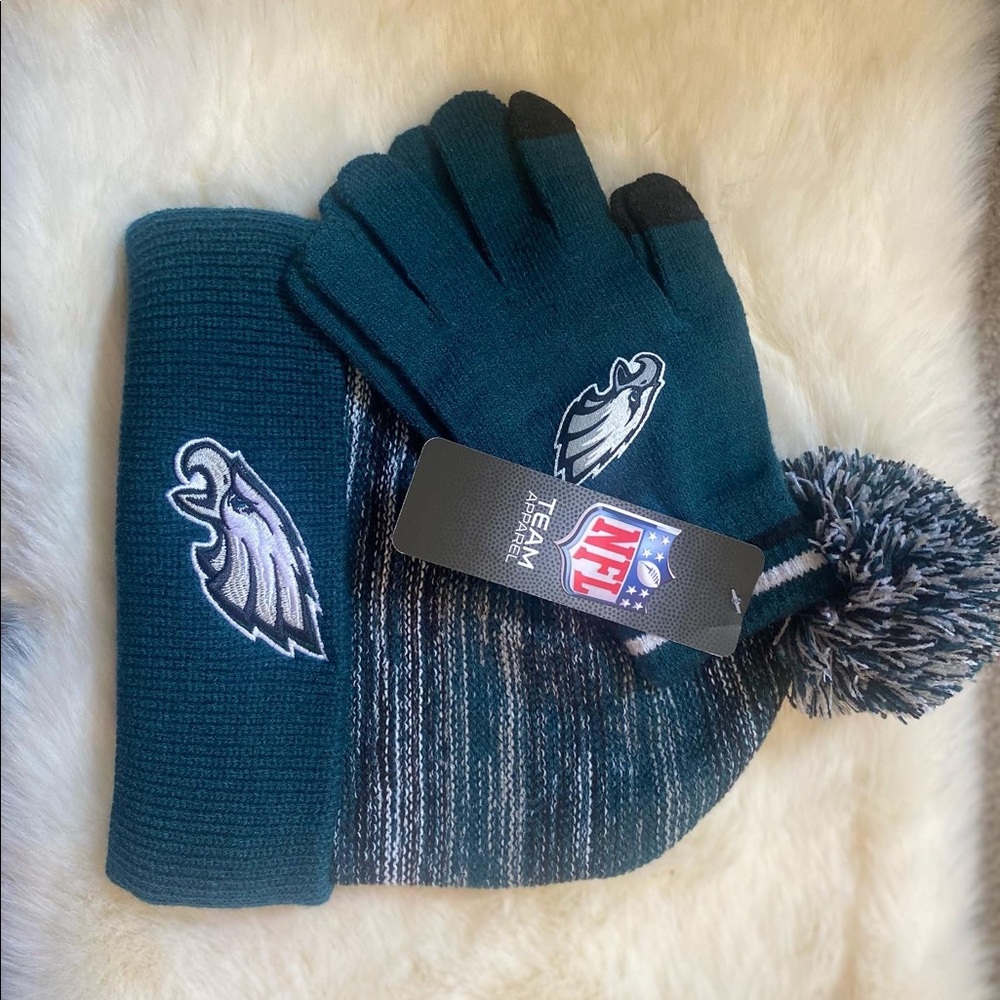 NFL Philadelphia Eagles Hat and Gloves Set
